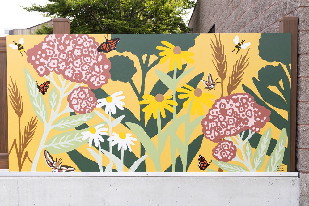 Bedstraw Hawk Moth and Milkweed Mural 