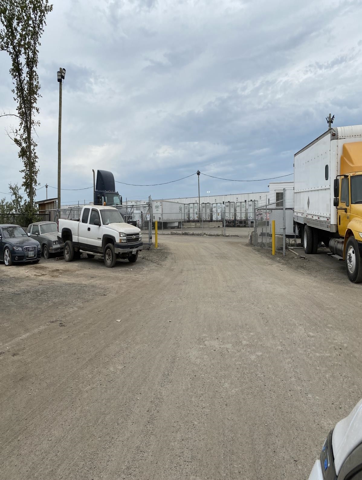 6230 Mayfield Trucking Yard